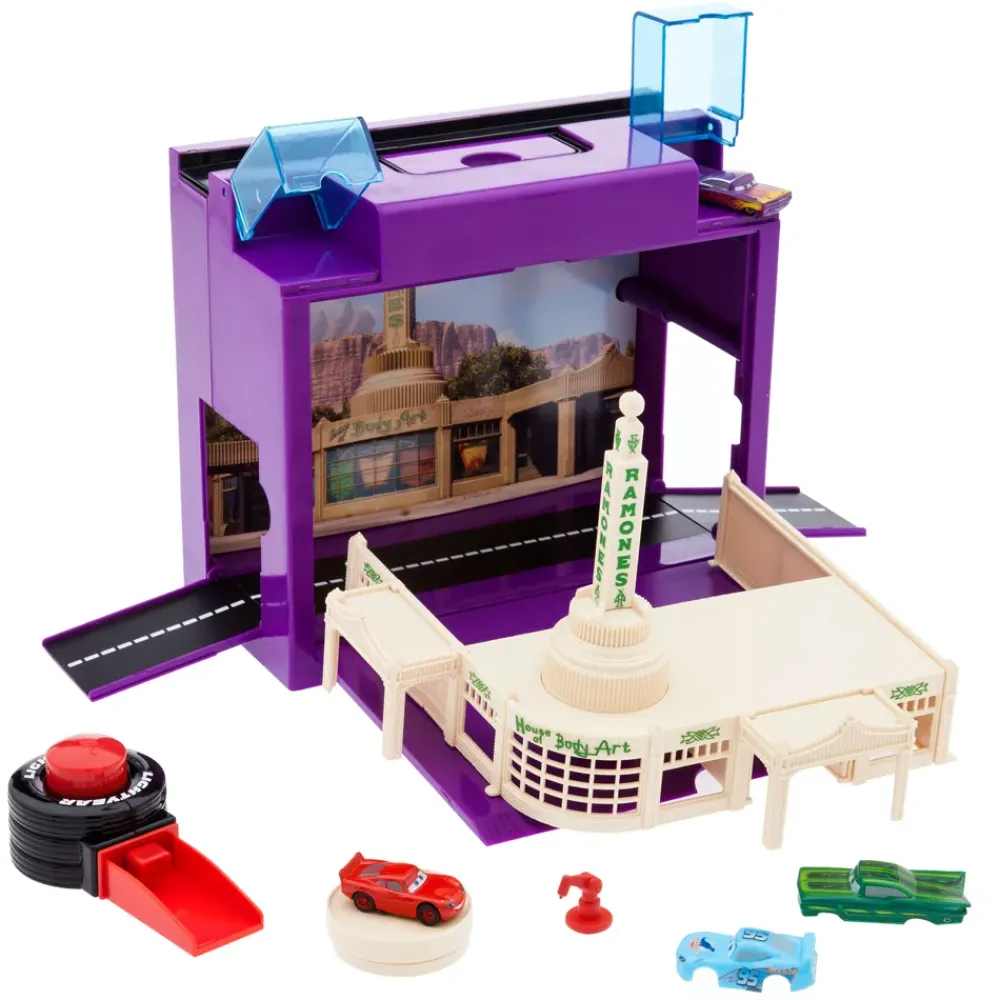 Discount Disney Store Coffret de jeu transportable l'Atelier de Romane, Disney Pixar Cars