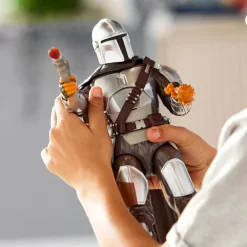 Online Disney Store Figurine Le Mandalorien articulée parlante, The Mandalorian - 33 cm