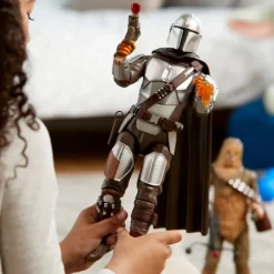 Sale Disney Store Figurine The Mandalorian articulée et parlante