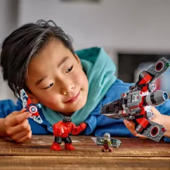 New Disney Store LEGO Marvel Captain America vs Hulk rouge 76292