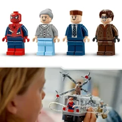 Disney Store LEGO Marvel La scène du train de Spider-Man et Docteur Octopus 76321