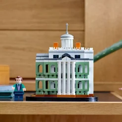 Best Disney Store LEGO Mini Disney 40521 Le manoir hanté de Disney miniature