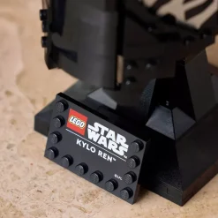 Hot Disney Store LEGO Star Wars Le casque de Kylo Ren 75415