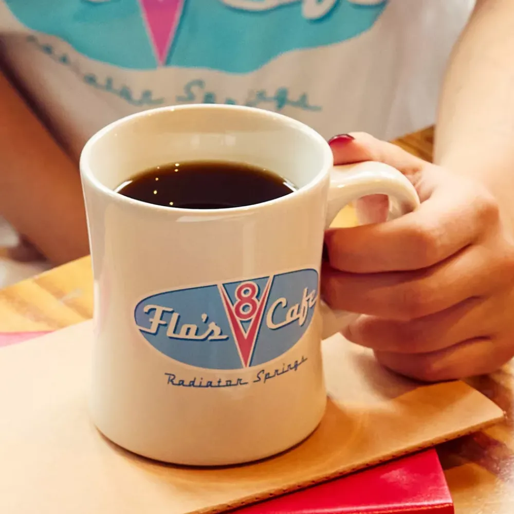 Online Disney Store Mug Café V8 de Flo, Disney Pixar Cars