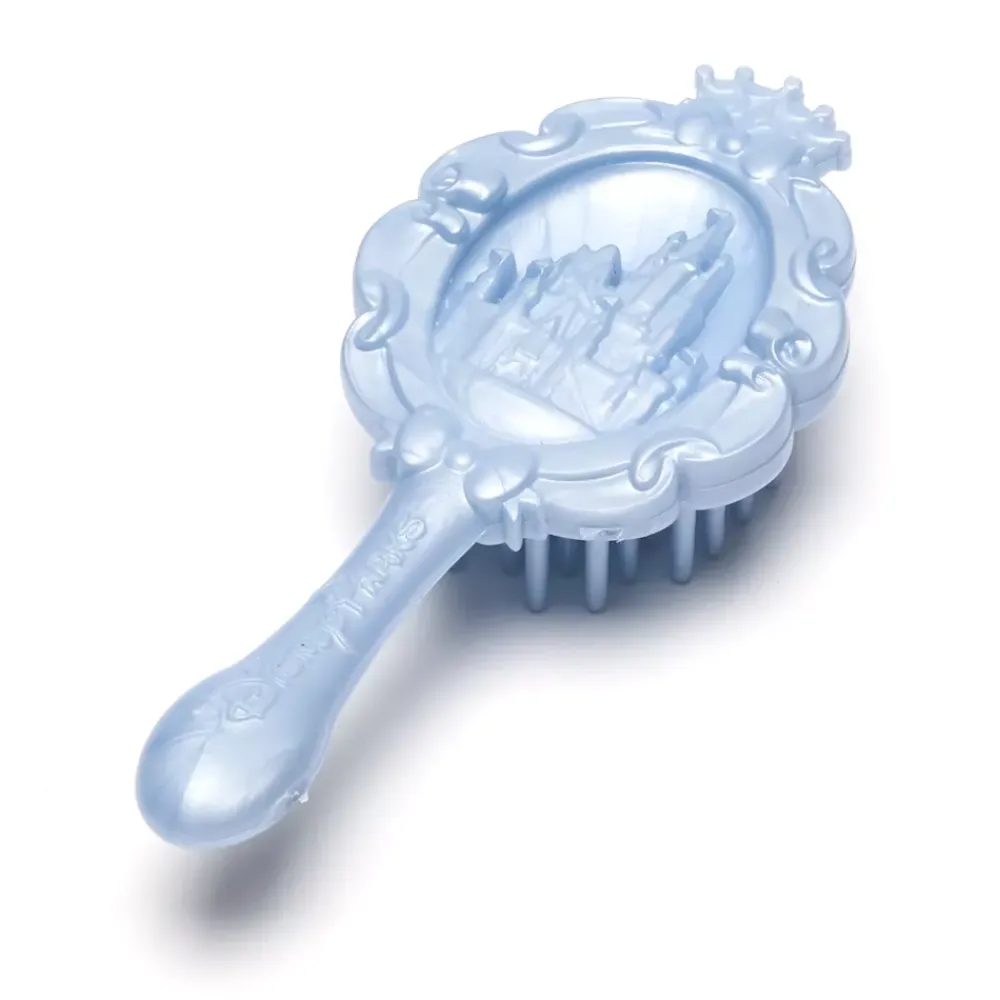 New Disney Store Poupée Cendrillon classique